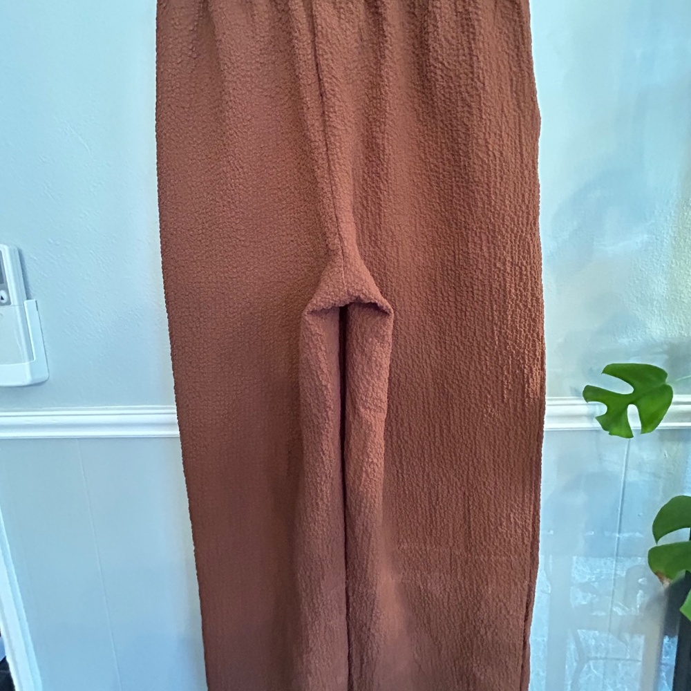 Fun dress up or down comfy pants - Picture 10 of 10